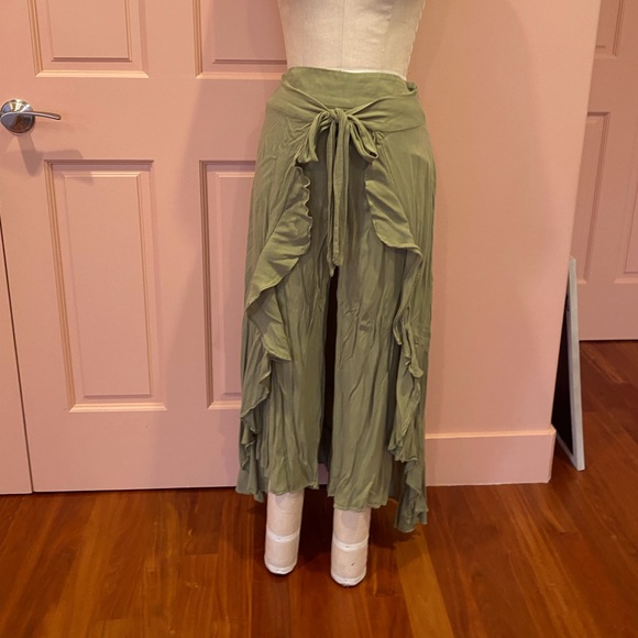 Pants - Free People boho pants sage green